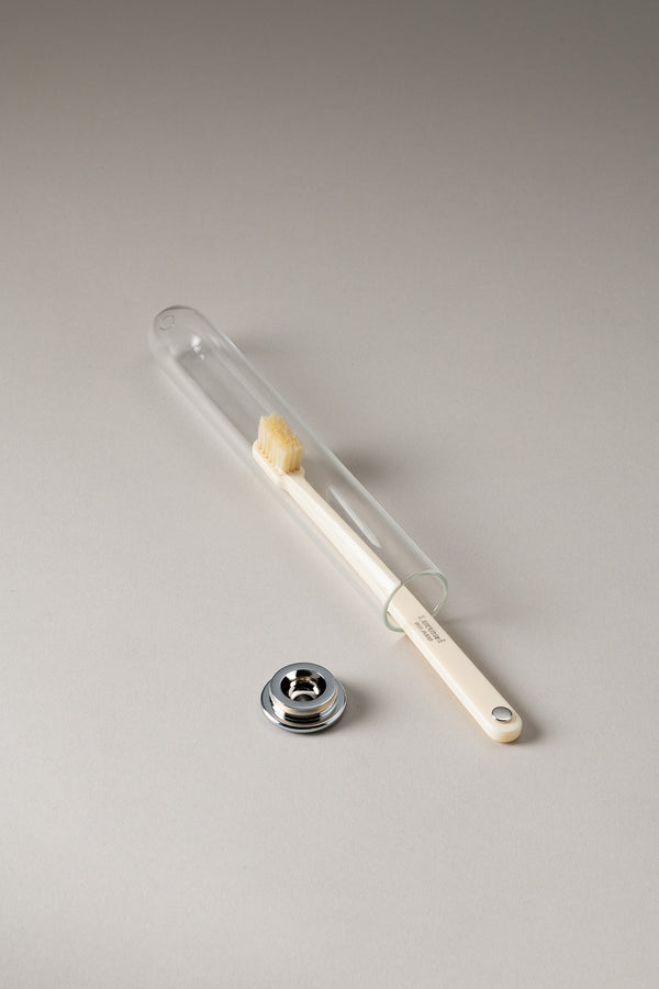 Cilindro porta spazzolino viaggio in Ottone cromato - Chrome plated brass Cylindrical toothbrush holder