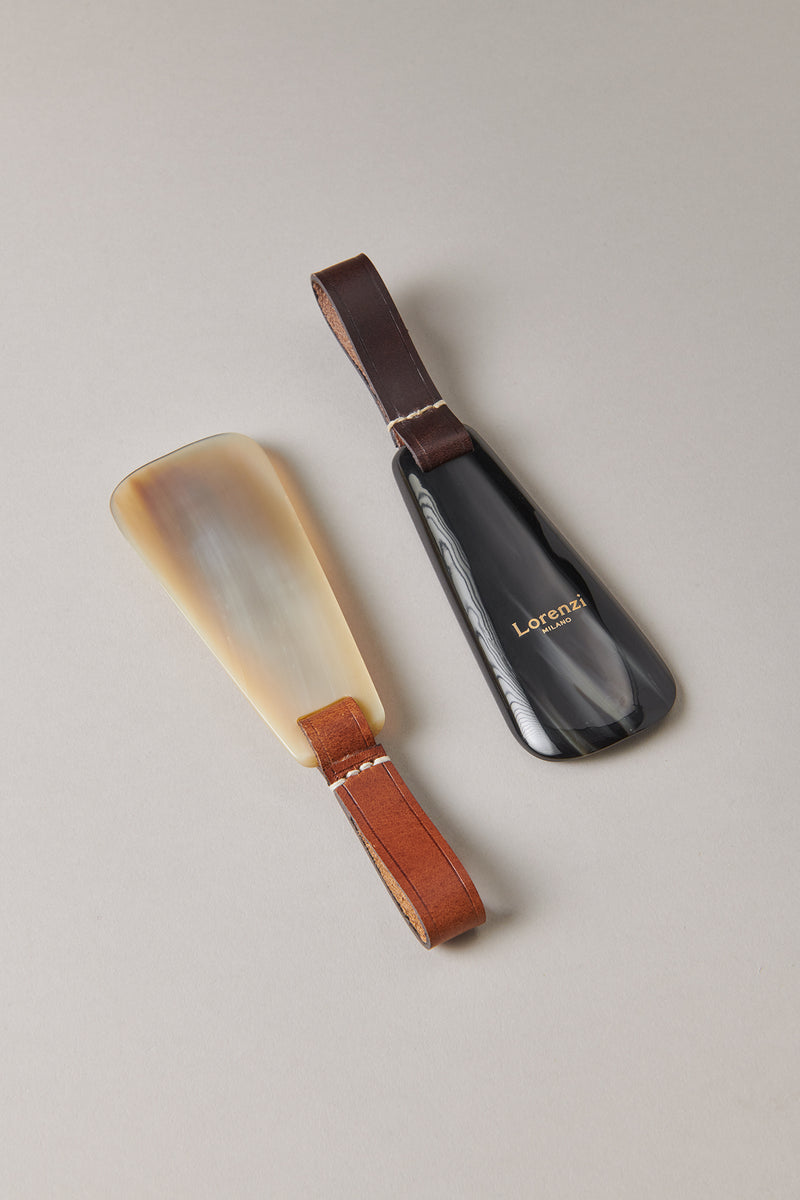 Calzante piccolo con cinturino in Zebu - Zebu Small shoehorn with strap