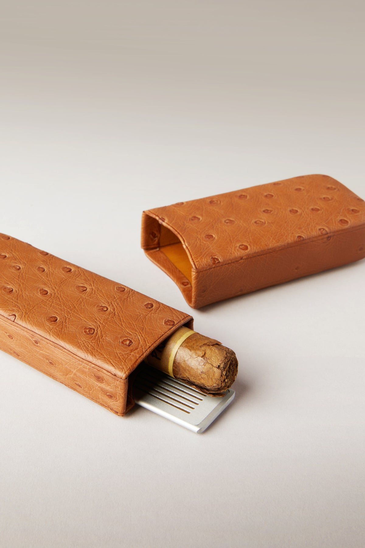 Ostrich style leather Two 'Robusto' cigar case – Lorenzi Milano