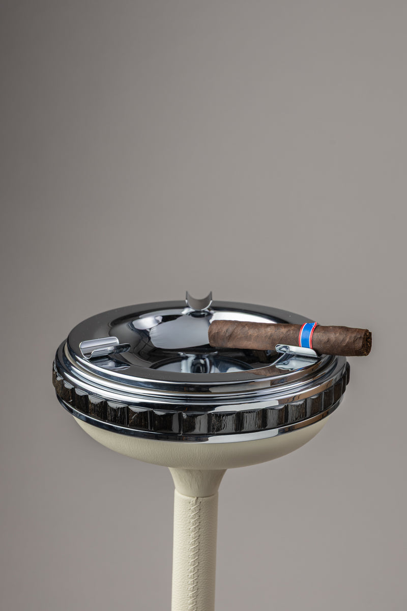 Oryx Ashtray with stand