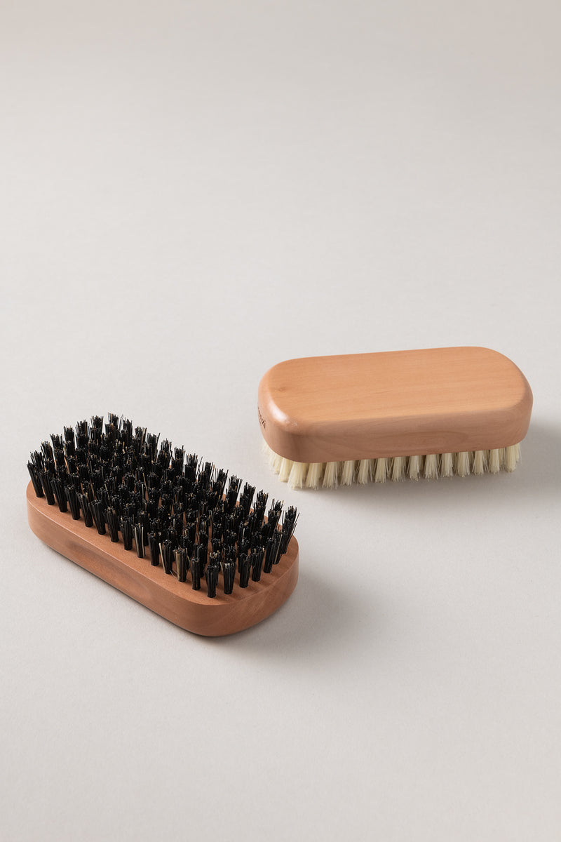 Spazzolino unghie medio - Medium nail brush