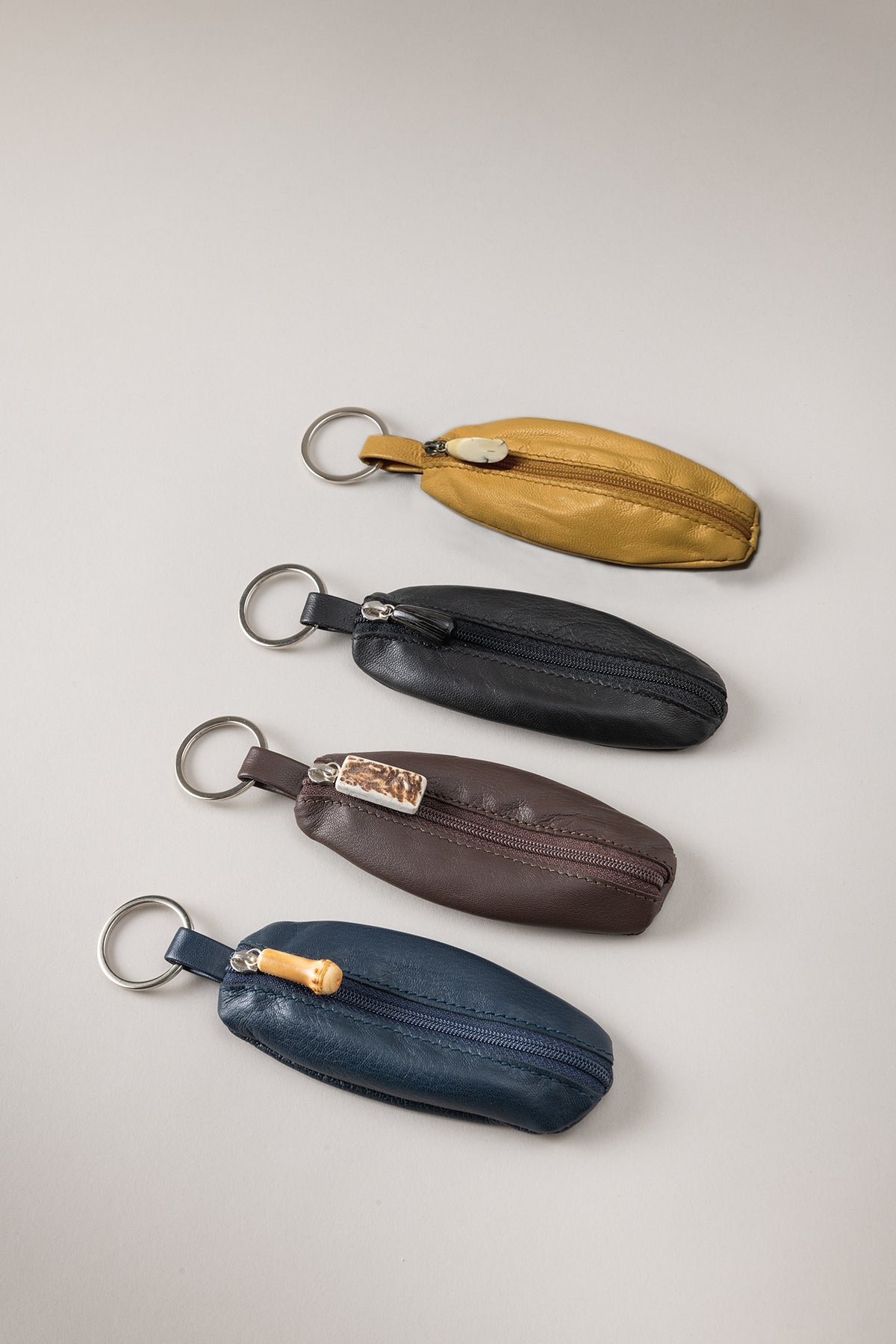Lambskin Oval leather key-chain – Lorenzi Milano