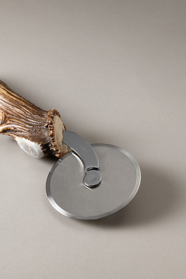 Stag antler Pizza cutter