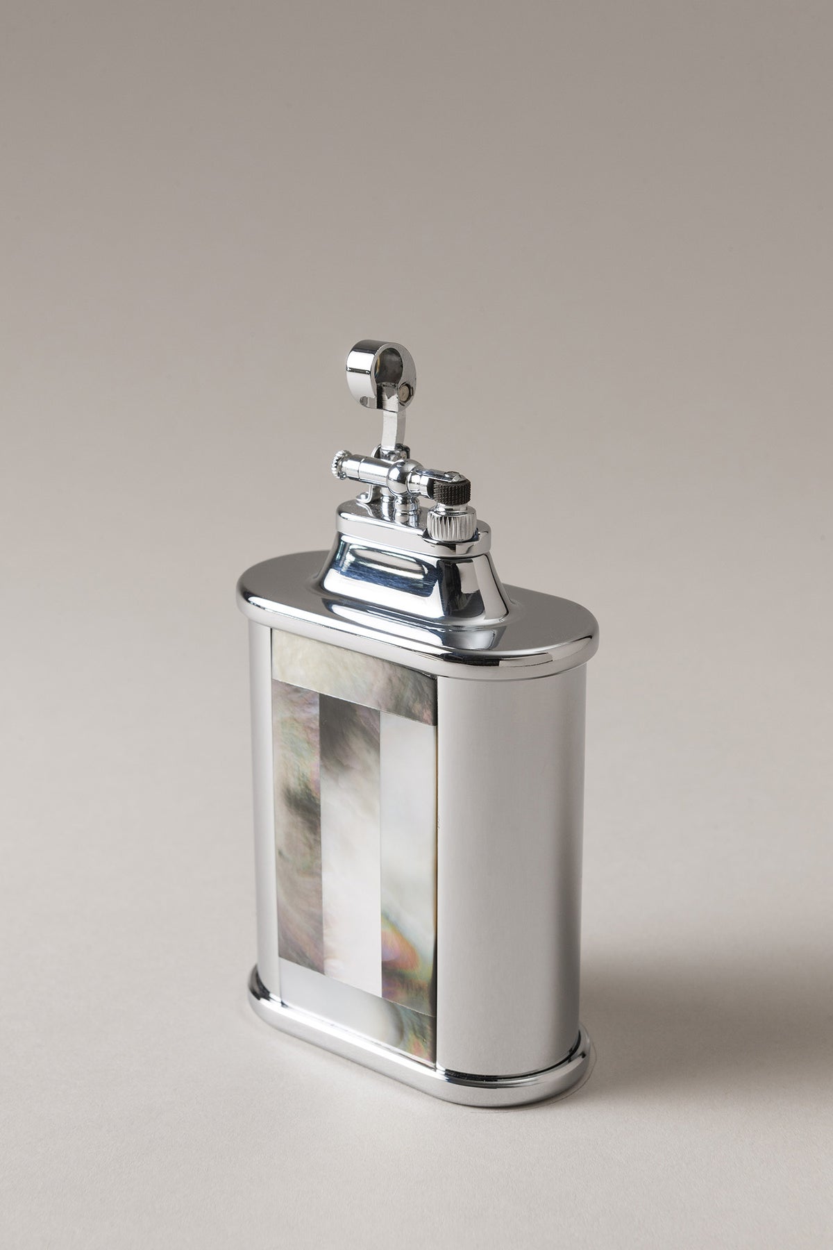 Oval shaped flint desk lighter – Lorenzi Milano