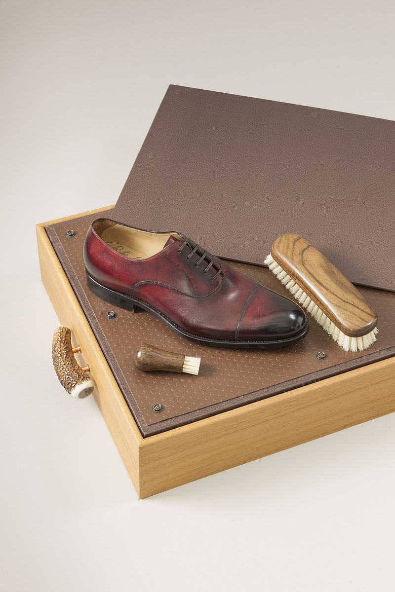 Vassoio pulizia scarpe con spazzole Ovangkol - Shoe shine box with Ova –  Lorenzi Milano