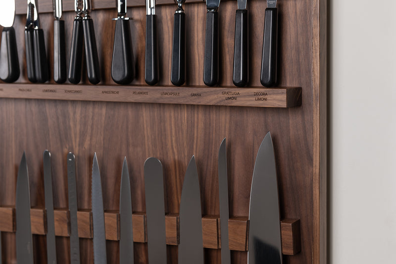 Polyoxymethylene Giant wall-mounted knives set