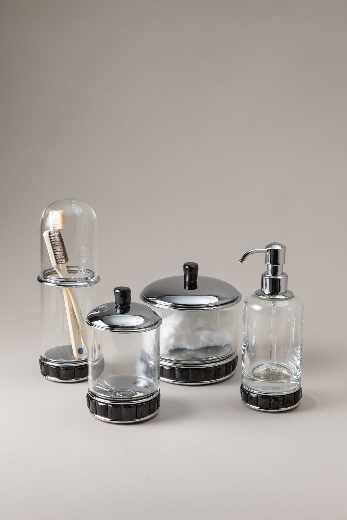 Oryx Glass toothbrush pot with glass dome – Lorenzi Milano